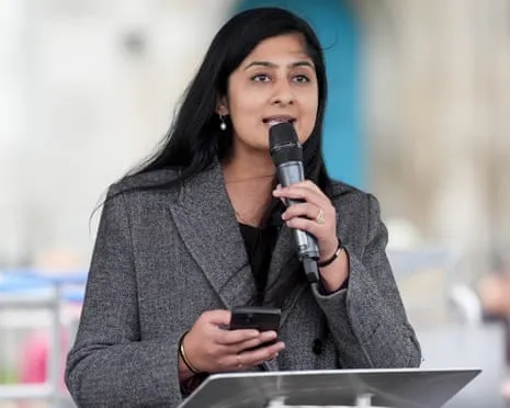 The Coventry South MP Consults Libel Legal Experts In the Wake of Row With Jeremy Corbyn Over Party Funds